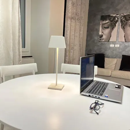 Vico Stella Luxury Apartment, Centro Storico, Porto Antico Acquario Lejlighed